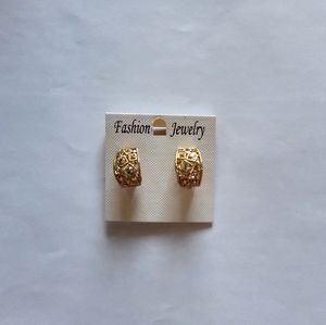Costume jewelry earrings
